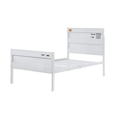 Full Bed by Acme in White