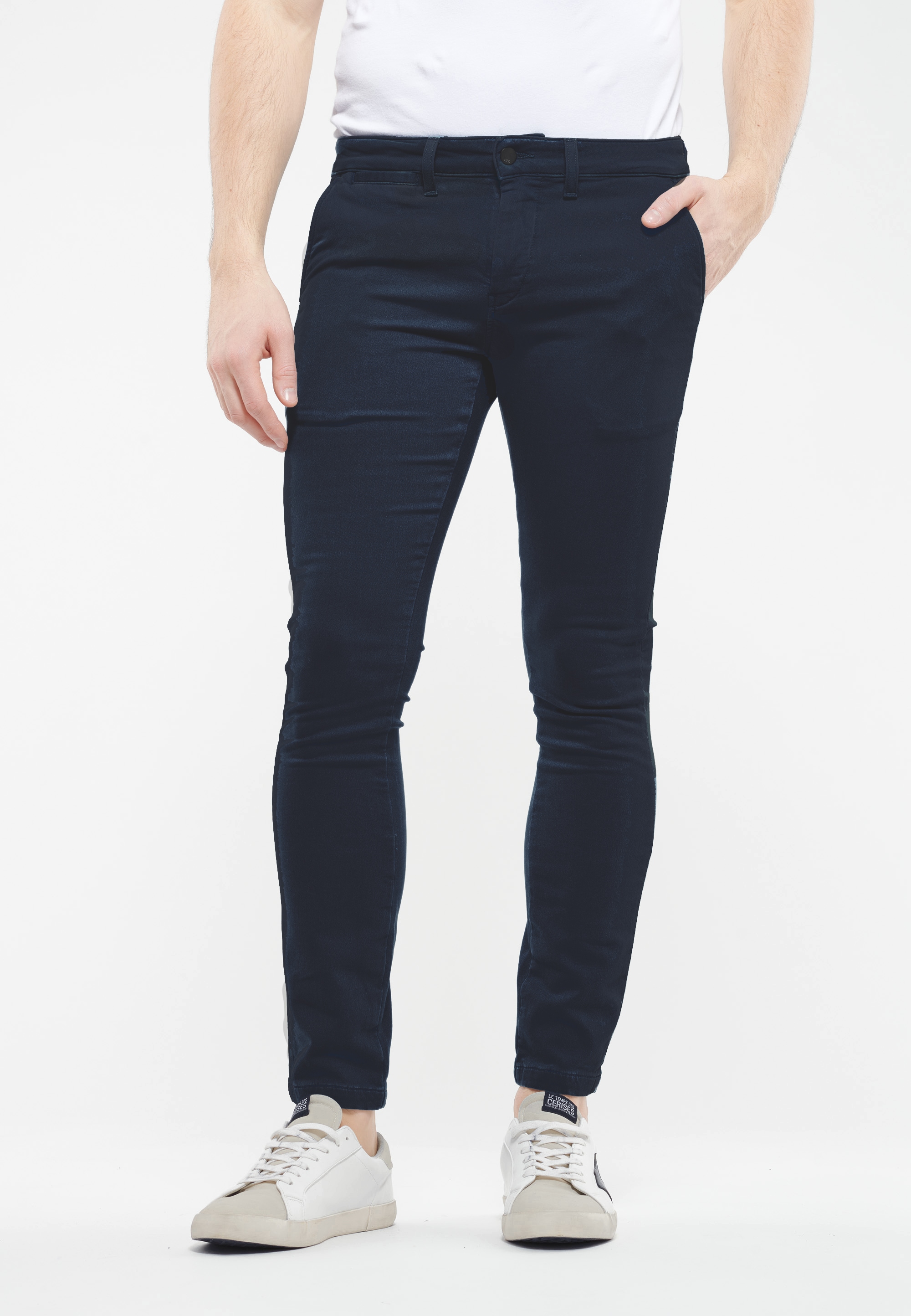 Chinohose LE TEMPS DES CERISES "JOGG", Herren, Gr. 34, US-Größen, blau (dunkelblau), 85% Baumwolle, 14% Polyester, 1% Elasthan, unifarben, Hosen Chinohose, in tollem Design