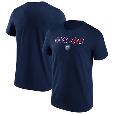 England Fragment Wordmark Graphic T-Shirt – Marineblau – Herren Image