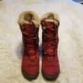 Columbia Shoes | Columbia Women's Minx Mid Ii Omni Heat Print Boot Oxford. | Color: Red/Tan | Size: 7.5