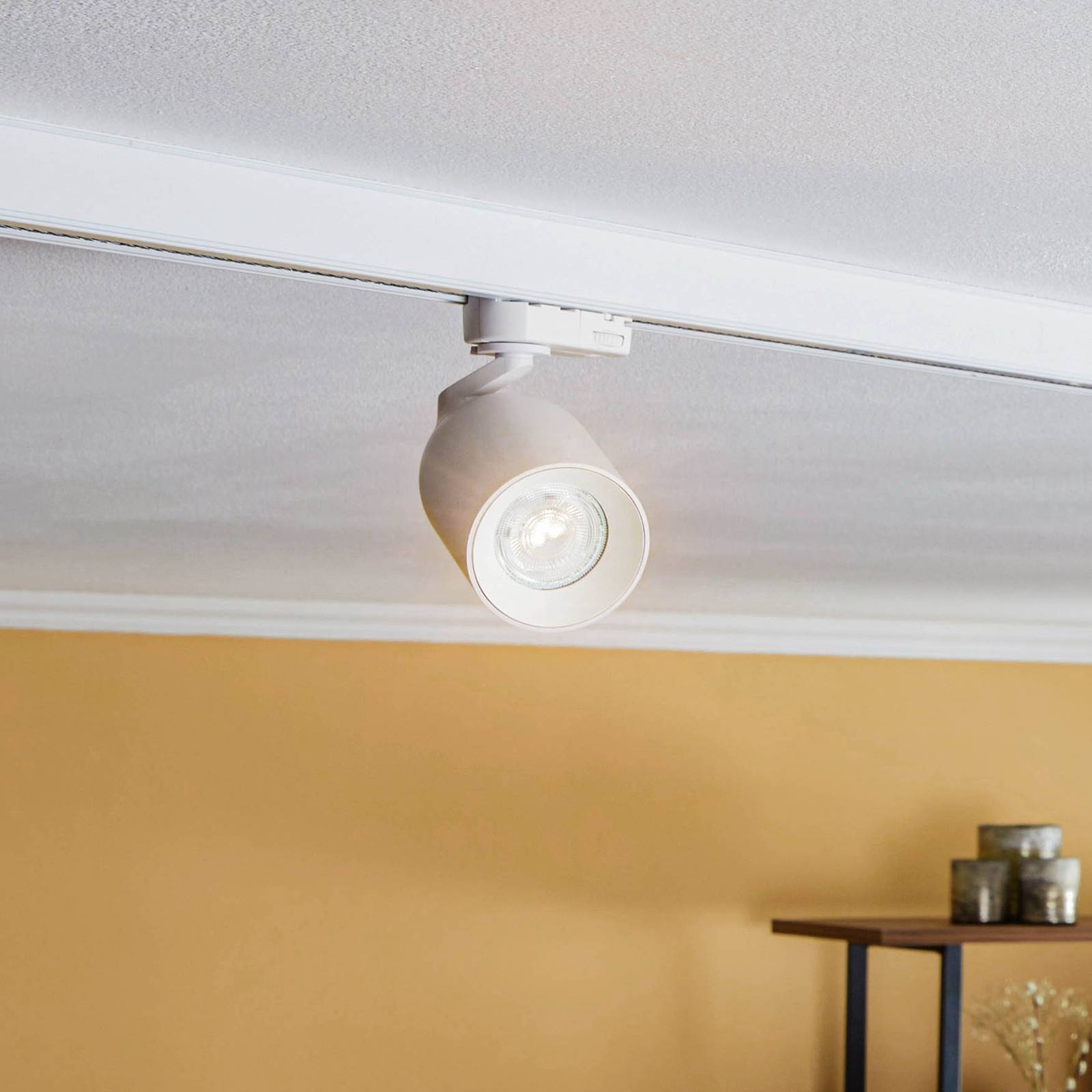 Arcchio Schienenstrahler Brinja, weiß, Ø 7cm, 3-Phasen, GU10 Brinja Arcchio, dimmbar, weiß / opal, für Flurbereich, Aluminium, Modern, Stromschienenstrahler