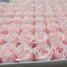 Lot de 81 savons en forme de rose - savons parfumés à la rose dans une boîte cadeau - pour un