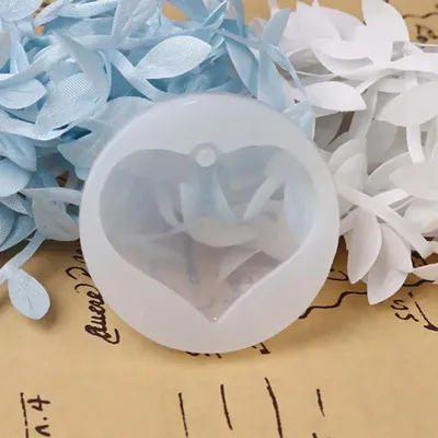 Moule en résine époxy de Silicone pour la fabrication de bijoux ronds cœur blanc pendentif de