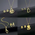 Ensemble de boucles d'oreilles et collier hip hop en forme de petit ours en forme de cœur pour