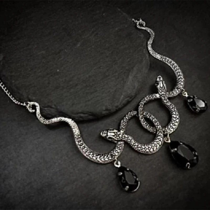 Goth serpent boucles d