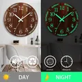 Horloge murale 3D Shoous en bois horloge ronde créative horloges de montre de semaine minimalistes