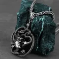 Collier gothique pendentif serpent Medusa en acier inoxydable pour hommes et femmes Hip Hop