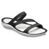 Badepantolette CROCS "Swiftwater Sandal", Damen, Gr. 39, schwarz (schwarz weiß), Croslite, sportlich, Schuhe Badelatschen Pantolette, Sommerschuh, Badeschuh, Poolslides, genoppte Innensohle