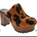 Jessica Simpson Shoes | Jessica Simpson Animal Print Tollia Cozy Platform Clogs Sz 9 New | Color: Black/Brown | Size: 9