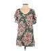 Billabong Casual Dress - Shift V Neck Short sleeves: Green Floral Dresses - Women's Size X-Small