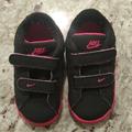 Nike Shoes | Nike Toddler Sneakers 8 Pink Black Swoosh Shoes | Color: Black/Pink | Size: 8g