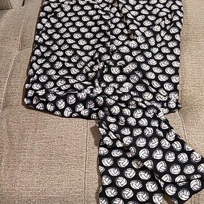 Lularoe Pants & Jumpsuits | Lularoe Tc Volleyball Leggings | Color: Black/White | Size: Xl