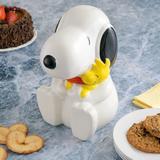 Peanuts Snoopy Cookie Jar Ceramic in White | 10.7 H x 7.2 W in | Wayfair 80626.01RR