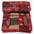 Red Indian Patchwork Decor Old Vintage Queen/King Size Embroidery Kantha Quilt Home Decorative Khambadiya Kantha Quilt Kantha Bedspread Indian Blanket Quilt with 2 Pillows Cover