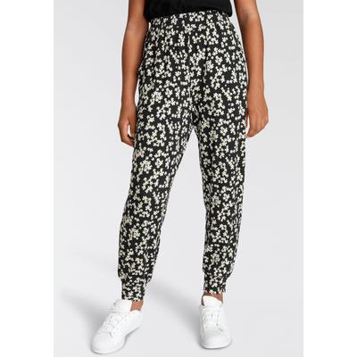 Haremshose KIDSWORLD "Viskosehose allover gemustert", Mädchen, Gr. 176/182, N-Gr, schwarz (schwarz geblümt), Jersey, Obermaterial: 95% Viskose, 5% Elasthan, gemustert, mehrfarbig, modisch, Hosen, mit Blumen bedruckt Image