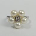 9 Ct White Gold Diamond & Cultured Pearl Ring Size M 1/2 - 3 Grams