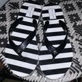 Kate Spade Shoes | Kate Spade Milli Black & White Stripe Flip Flop Sandals Women’s Size 7m | Color: Black/White | Size: 7