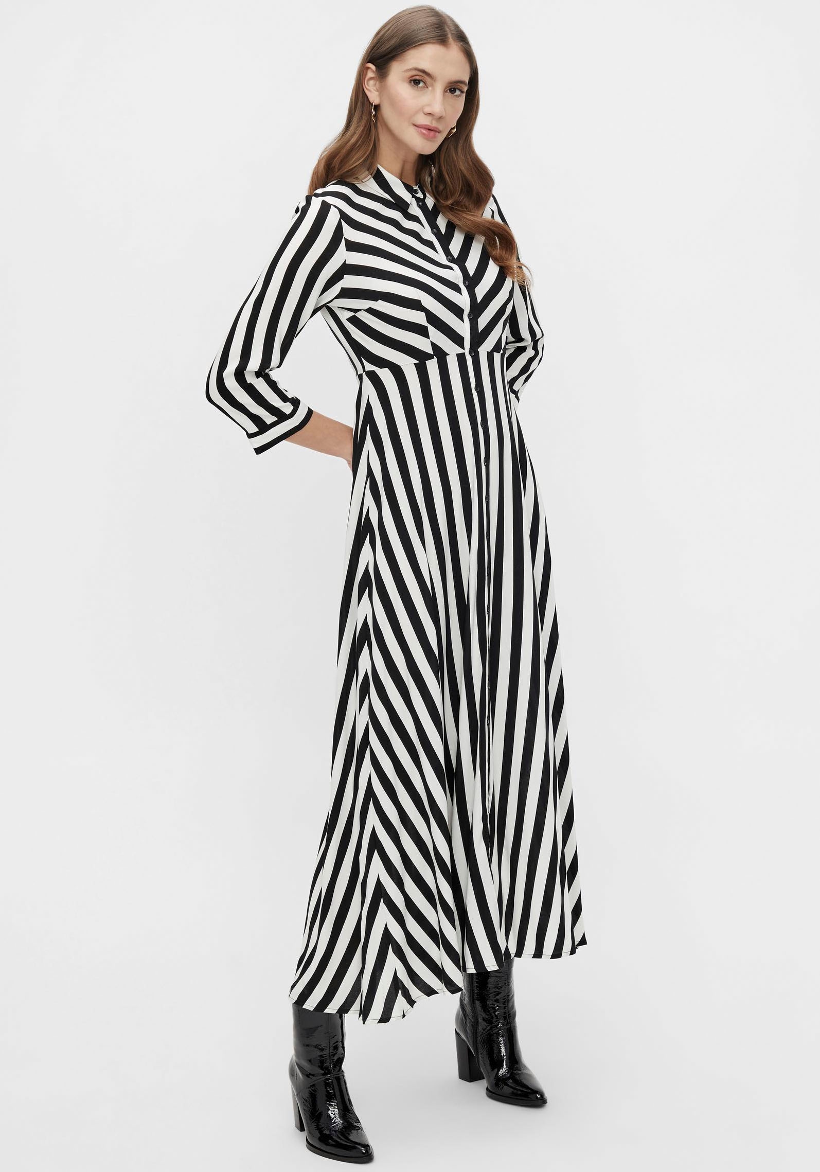 Hemdblusenkleid Y.A.S "YASSAVANNA LONG SHIRT DRESS", Damen, Gr. XXL, N-Gr, schwarz-weiß (schwarz with weiß stripes), Web, Obermaterial: 100% Viskose, gestreift, Modisch, relaxed fit lang, Kleider, Sommerkleid, mit 3/4 Ärmel Image