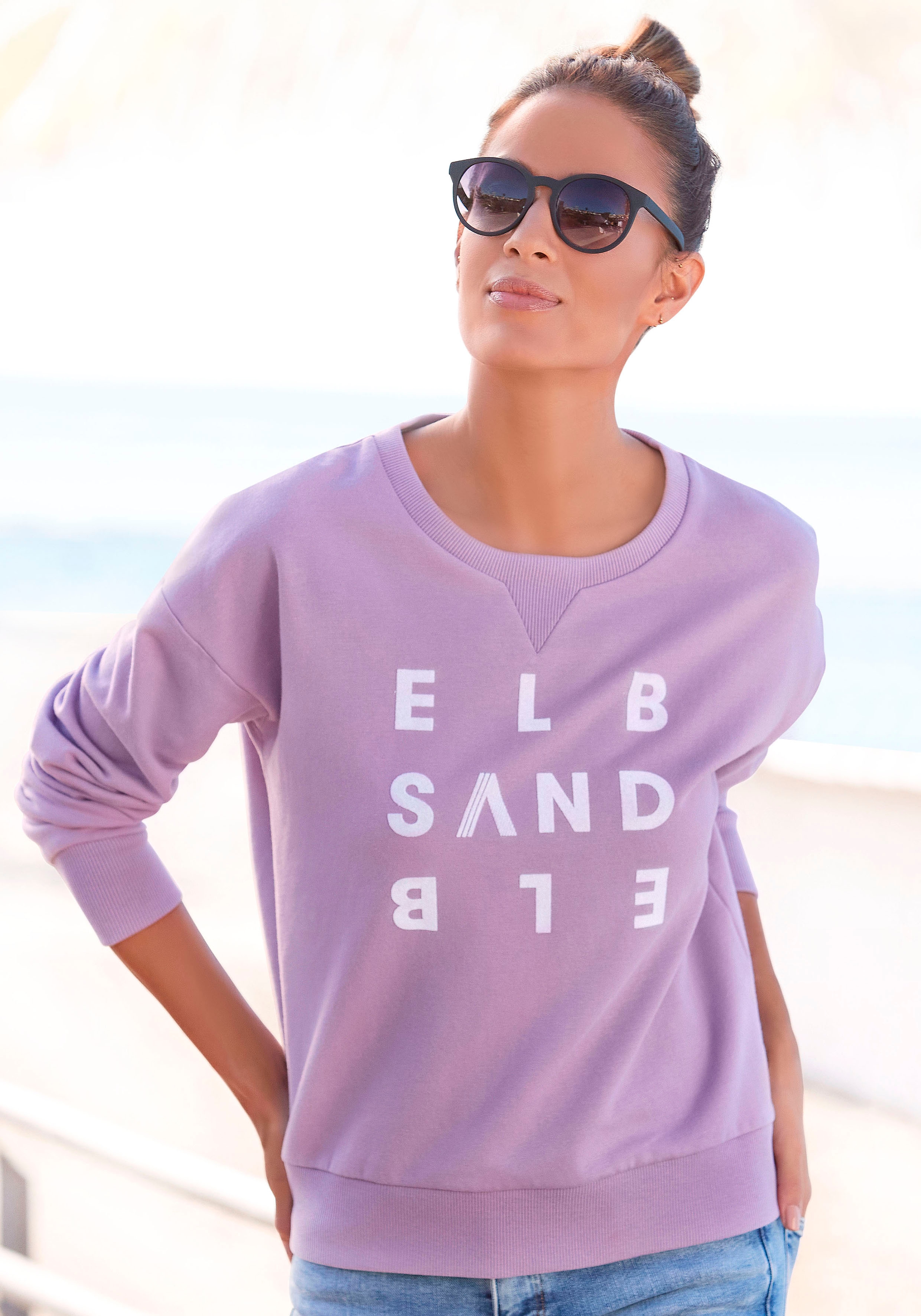 Sweatshirt ELBSAND "Ylva", Damen, Gr. L (40), lila, Sweatware, Obermaterial: 95% Baumwolle, 5% Elasthan, unifarben, figurumspielend hüftlang, Rundhals, angesetztes Bündchen, Sweatshirts Sweatshirt, mit Logodruck, sportlich-casual