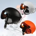 Casque moulé intégralement pour homme et femme sports de neige ski cyclisme hiver 506