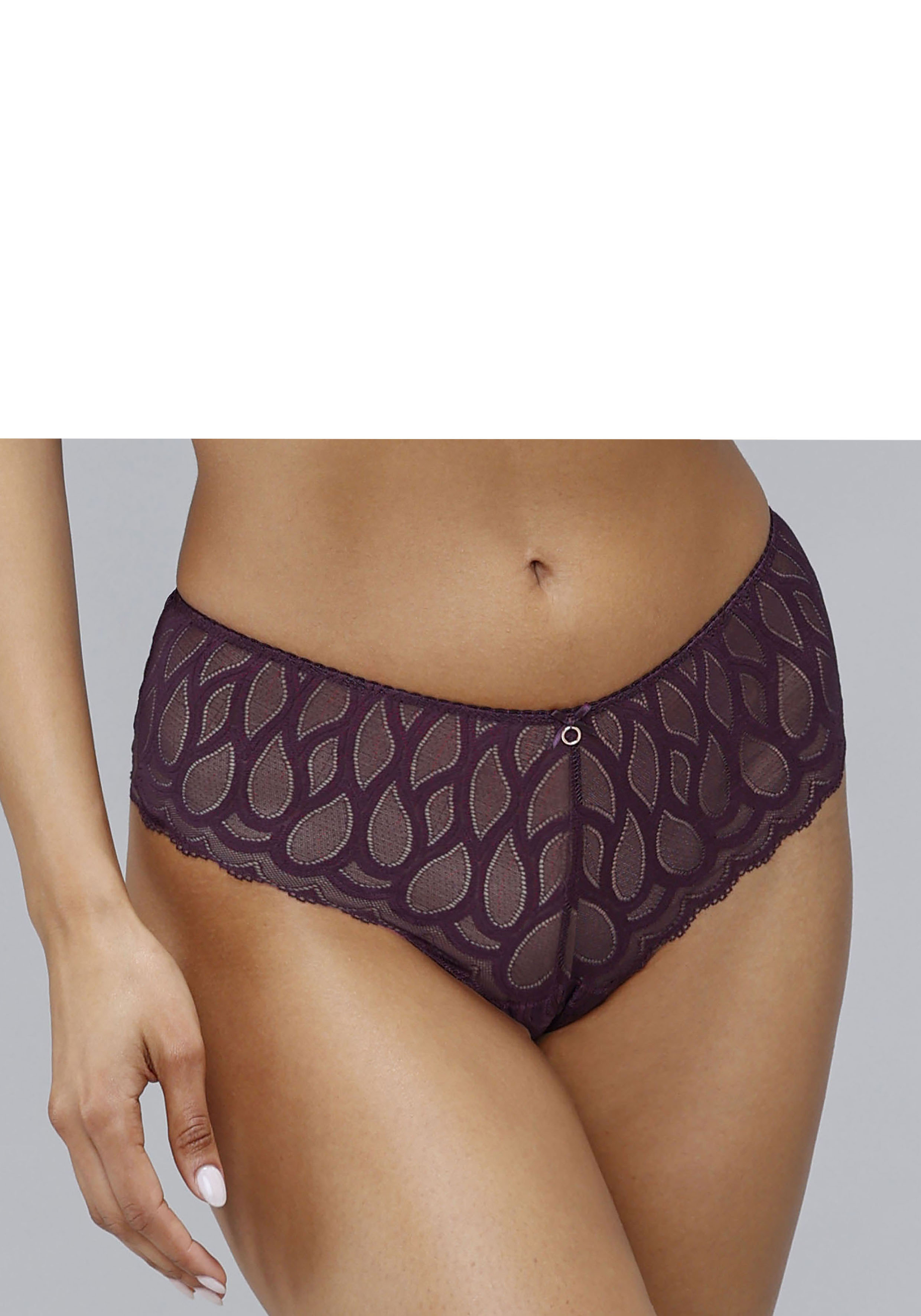 Panty LASCANA "Evita", Damen, Gr. 44/46, lila (aubergine), Spitze, Obermaterial: 90% Polyamid, 10% Elasthan, Unterhosen, aus leicht transparenter Spitze Image