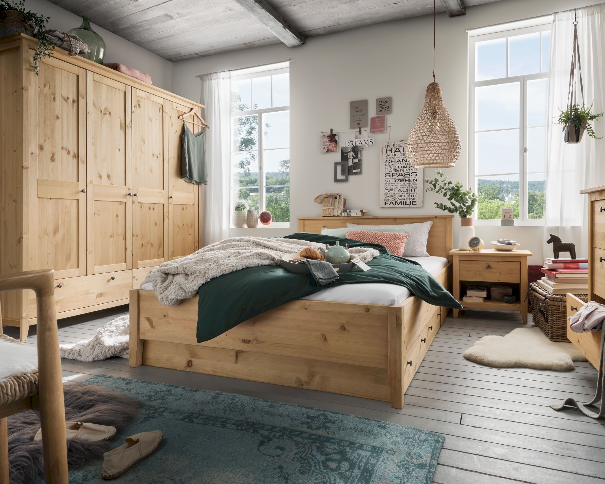 Massivholz »Solvita« Bett laugenfarbig 140x200 cm / kiefer / mit 3 Bettkästen