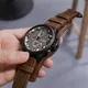 YIKAZE Retro herren Uhren Klassische Luxus Business Quarzuhr Mode Große Zifferblatt Lederband Datum