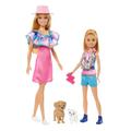 Barbie und jüngere Schwester Stacie - Sorgen für Geschwisterabenteuer in sommerlicher Kleidung und Accessoires, inklusive Kamera, Fernglas, Sommerhut und Zwei Hündchen, für Kinder ab 3 Jahren, HRM09