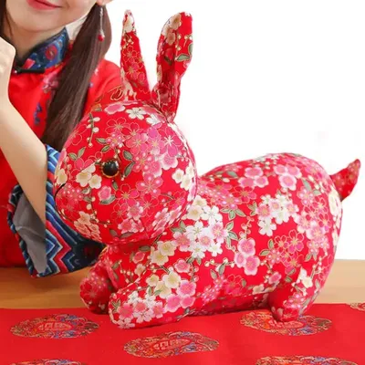 Lapin en peluche chinois pour la fête à la maison lapin chinois figurine d'Auckland poupées