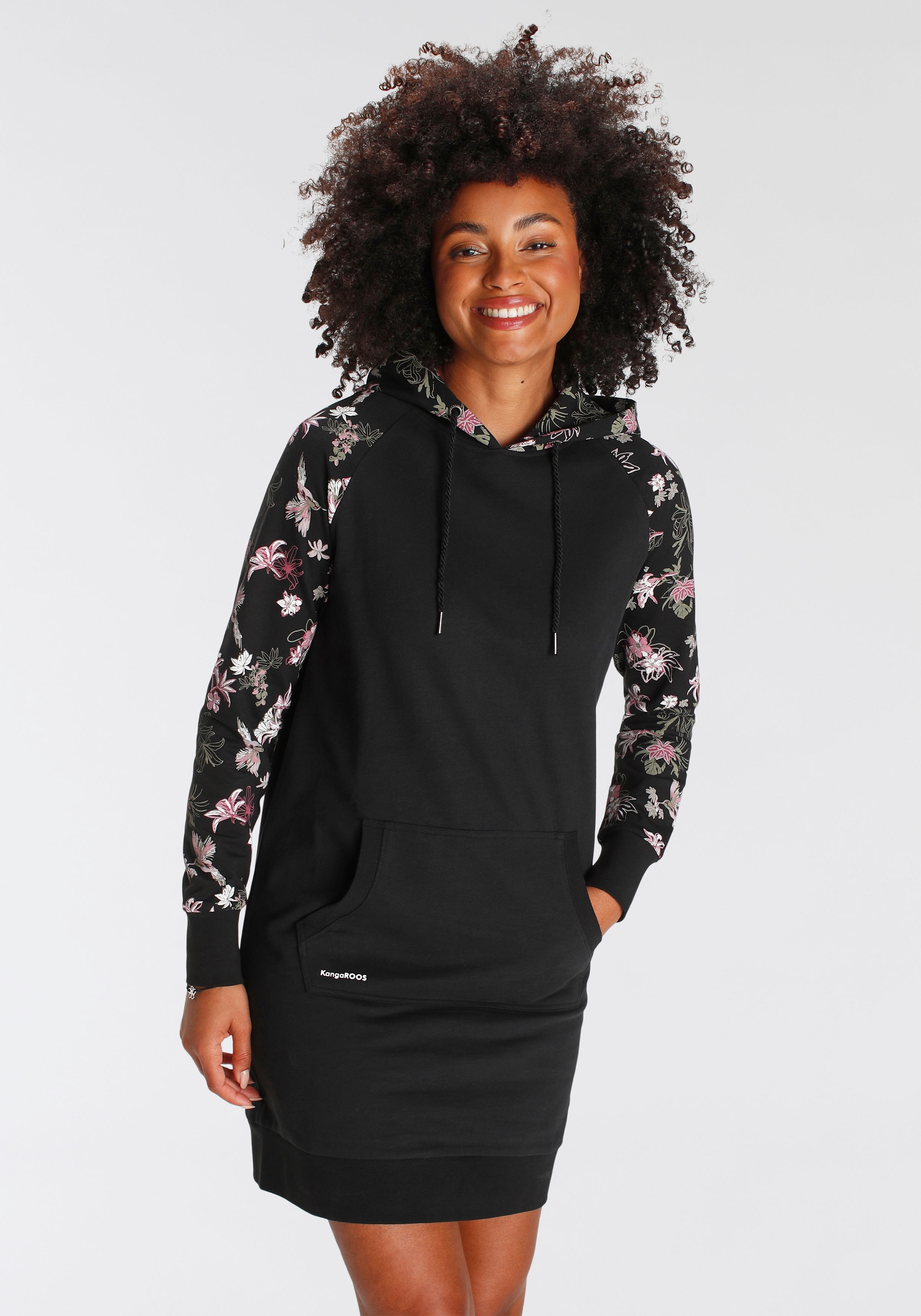 Sweatkleid KANGAROOS, Damen, Gr. 34, N-Gr, schwarz, angeraute Sweatware, Obermaterial: 80% Baumwolle, 20% Polyester, bedruckt, geblümt, kontrastfarbene Details, unifarben mit Farbeinsatz, figurumspielend mini, Rippbündchen, Kleider Sweatkleid,...