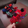 Kinder LED-Beleuchtung Schuhe Jungen Beleuchtung Schuhe Mädchen Laufschuhe Baby Einzelne Turnschuhe Mesh Größe 21-36