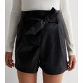 Petite Black Leather-Look Belted Shorts New Look