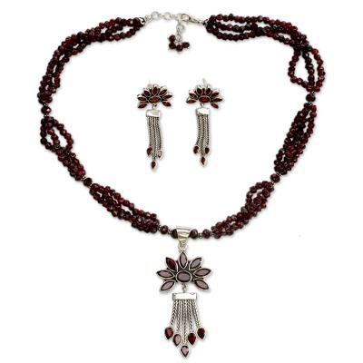 'Daisy Passion' - Fair Trade Sterling Silver Beaded Garnet Jewelry Set