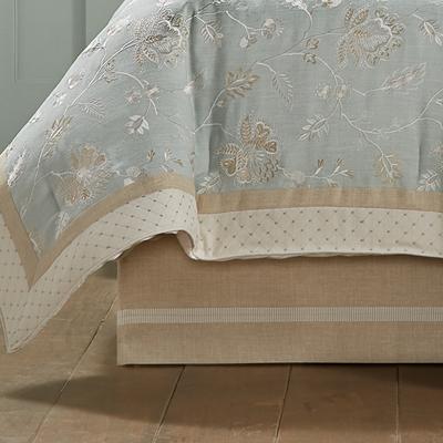 J. Queen New York Garden View Comforter Set