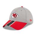 Men's New Era Heather Gray/Red Kansas City Chiefs Striped 39THIRTY Flex Hat