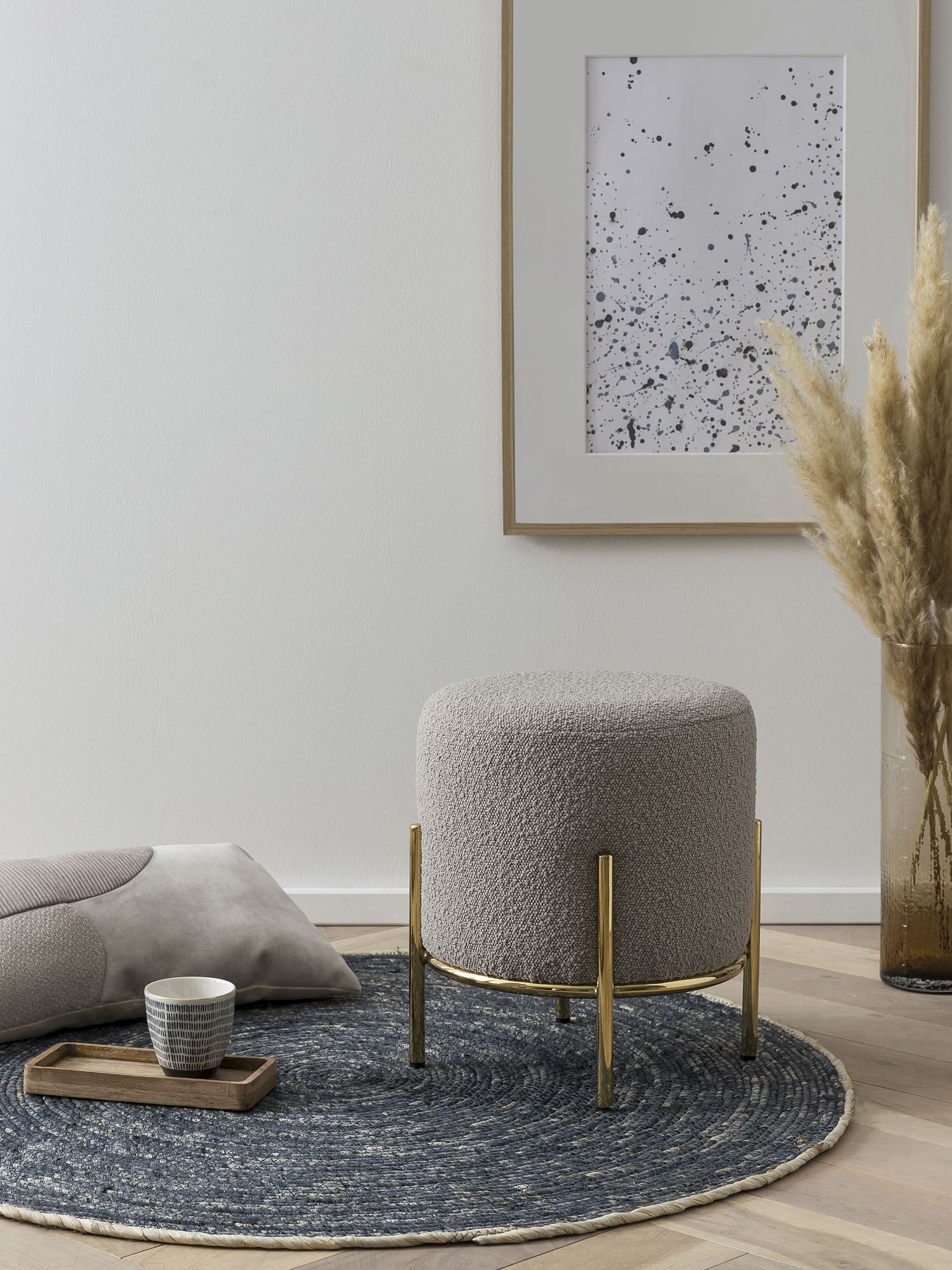 Polsterhocker SALESFEVER "Komfortabler Polsterhocker", grau (taupe, gold), B:35cm H:38cm T:35cm, Bouclé Stoff (100% Polyester), Metall, Hocker, mit Design-Gestell aus goldfarbenem Metall