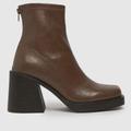 schuh brielle platform stretch boots in brown