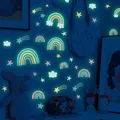 Cartoon Rainbow Cloud Adesivi murali luminosi per camerette Camere da letto Decorazioni per la casa