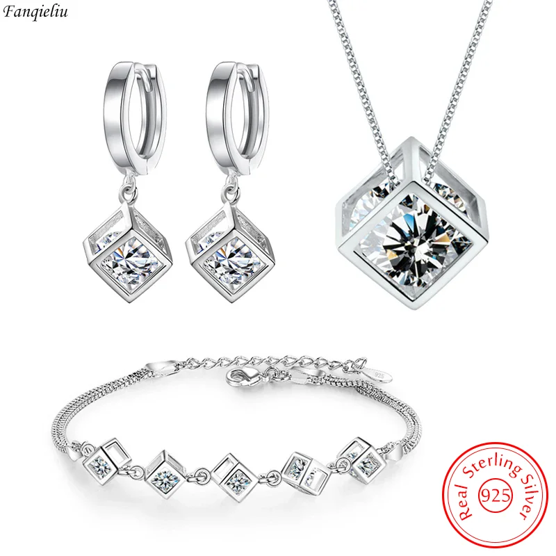 Reale 925 Sterling Silver Orecchini a pendaglio Collana con pendente in cristallo quadrato Estendi il braccialetto per le donne Set di gioielli FQL22087