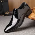 Scarpe Oxford per uomo scarpe da sposa in pelle verniciata di lusso da ufficio slip on scarpe da