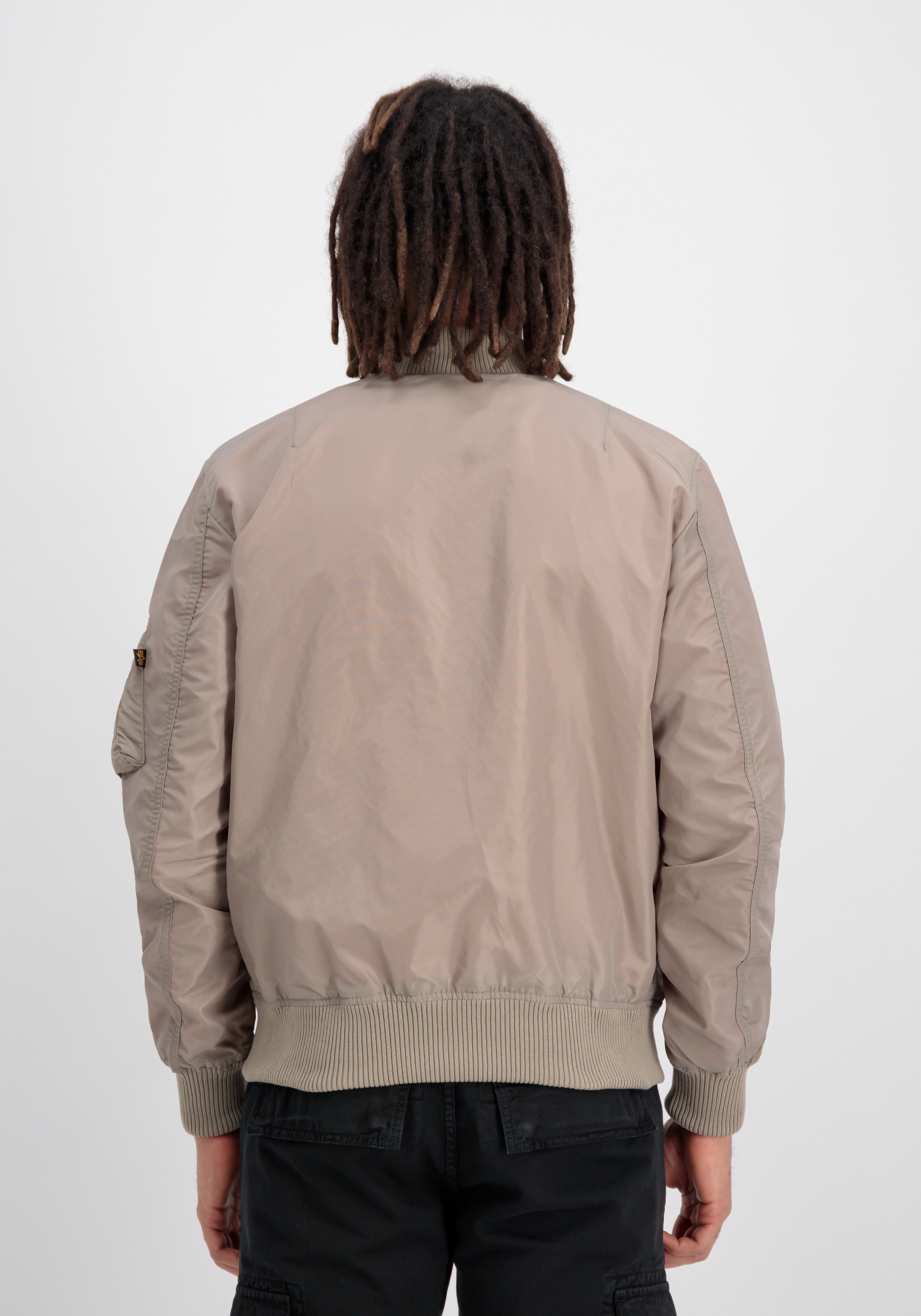 Bomberjacke ALPHA INDUSTRIES "MA-1 TT Light", Herren, Gr. XS, beige (vintage sand), Obermaterial: 100% Nylon, Futter: 100% Nylon, Jacken Bomberjacke