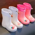 Stivali da pioggia antiscivolo in gomma leggera per bambini scarpe da pioggia impermeabili di alta