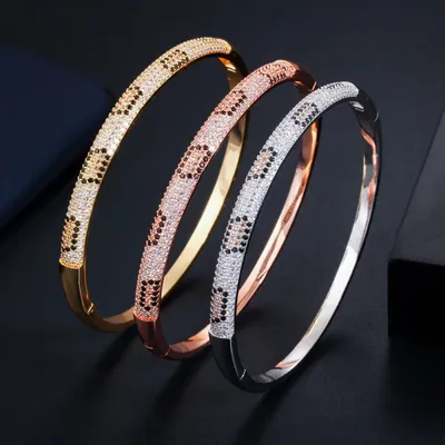 ThreeGraces Chic Einzigartige Rose Gold Farbe Cubic Zirkon Einstellung Erklärung Runde Muster Öffnen