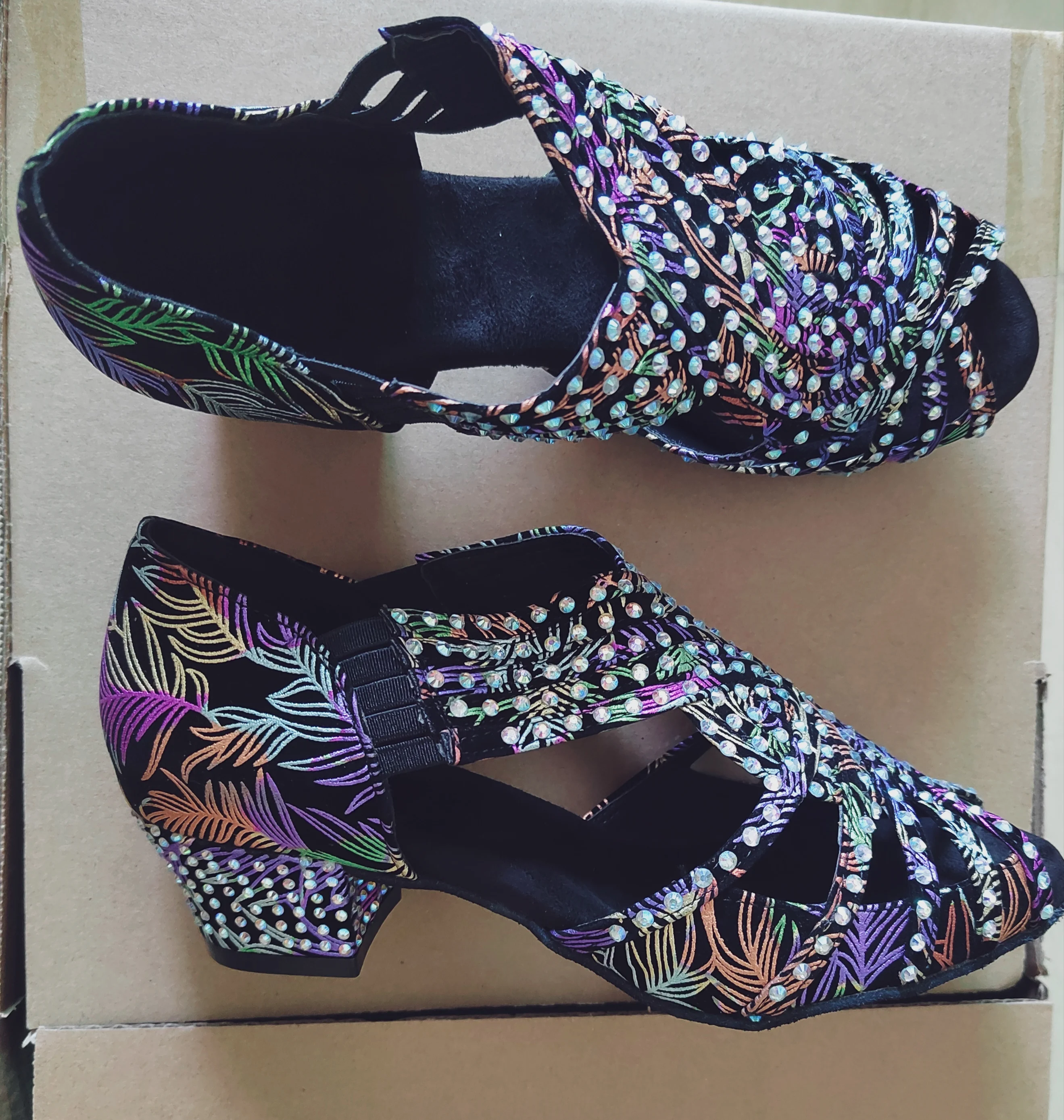 Salsa Dance Shoes Girl Ballroom Kizomba Shoes For Women Latin Dance Shoes Square Dance Shoes Bachata Shoes Rhinestone JuseDanc