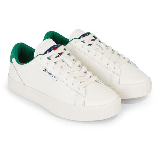 „Plateausneaker TOMMY JEANS „“TJW CUPSOLE SNEAKER ESS““ Gr. 37, grün (weiß, grün) Damen Schuhe Sneaker mit Logoaufnäher an der Zunge“