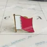 Qatar qatar National Flagge Kristall Epoxy Metall Emaille Abzeichen Brosche Sammlung Souvenir