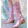 Rosa Cowgirl-Stiefel für Damen, Westernstiefel, brandneu, 2022, Winter, Stickerei, spitze Zehen, Cowboy-Damen, kniehohe Stiefel, Schuhe