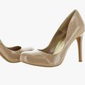 Jessica Simpson Shoes | Jessica Simpson Women's Calie Round Toe Classic Heels Pumps Shoes - 9.5 | Color: Cream/Tan | Size: 9.5