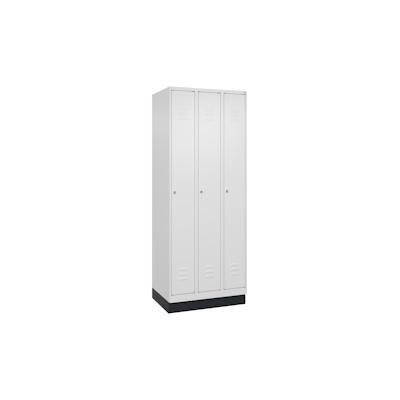 C+P Spind Classic PLUS, Sockel, 3 Abteile, HxBxT 195x75x50cm, Zylinderschloss, Verkehrsweiß von PROREGAL Image
