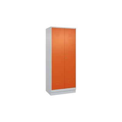 C+P Doppel-Spind Classic PLUS, Sockel, 2 Abteile, HxBxT 195x80x50cm, Zylinderschloss, Hellgrau/Reinorange von PROREGAL Image